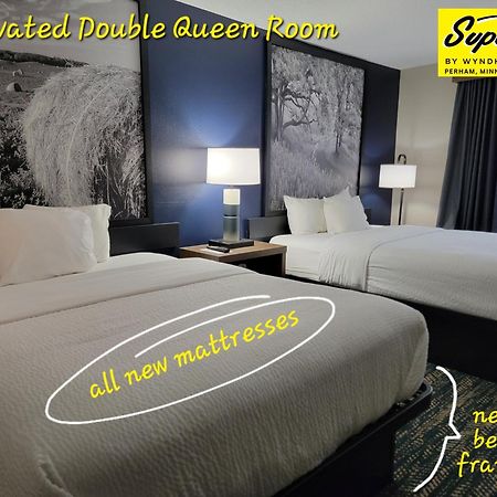Super 8 By Wyndham Perham Hotell Exteriör bild